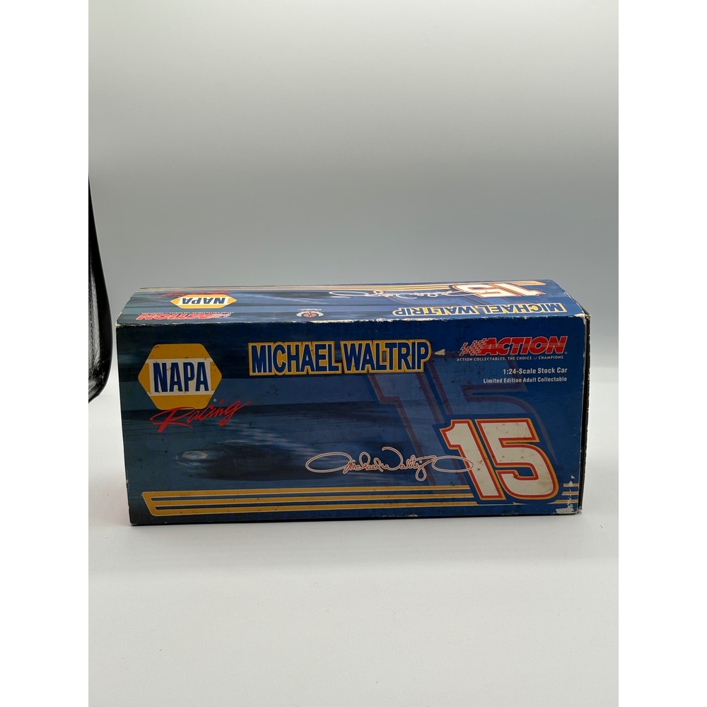 Action Michael Waltrip 15 NAPA 2003 Chevrolet Monte Carlo 1:24 Diecast Car